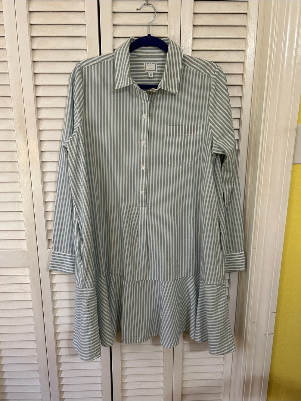 Striped Button-Front Dress Light Blue and White Size Medium by Crown&Ivy